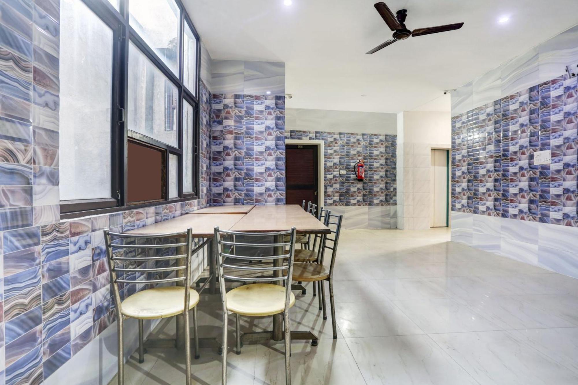 Hotel O Jammu Near Ragunath Bazaar Formerly Goodwill Ngoại thất bức ảnh