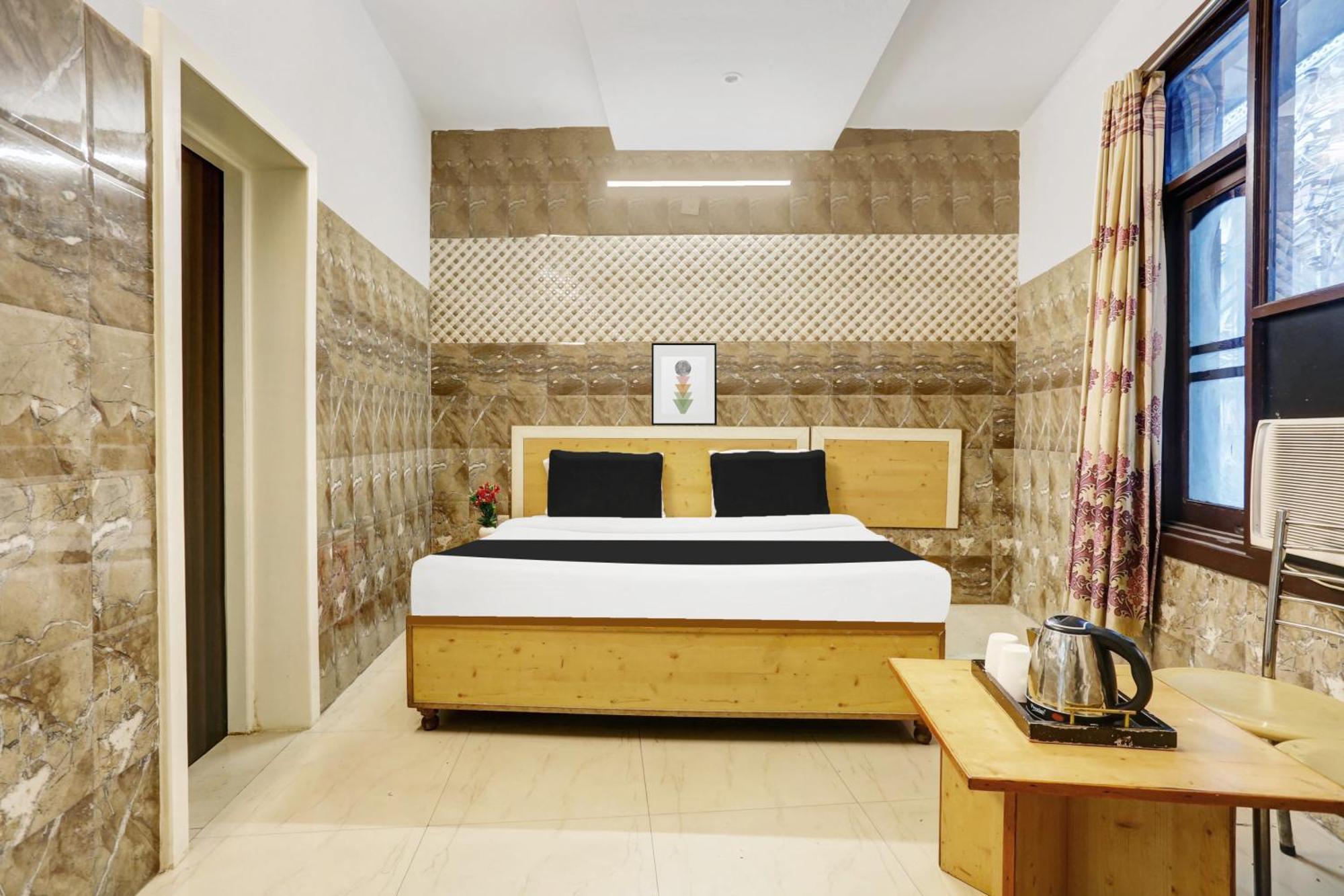 Hotel O Jammu Near Ragunath Bazaar Formerly Goodwill Ngoại thất bức ảnh